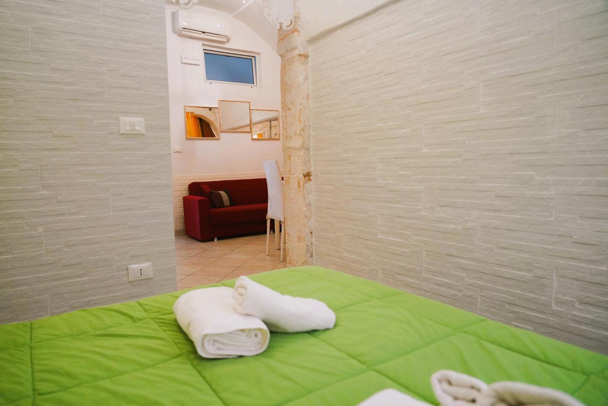 Casa Lythos - Confort Nel Cuore Di Ostuni Exterior foto