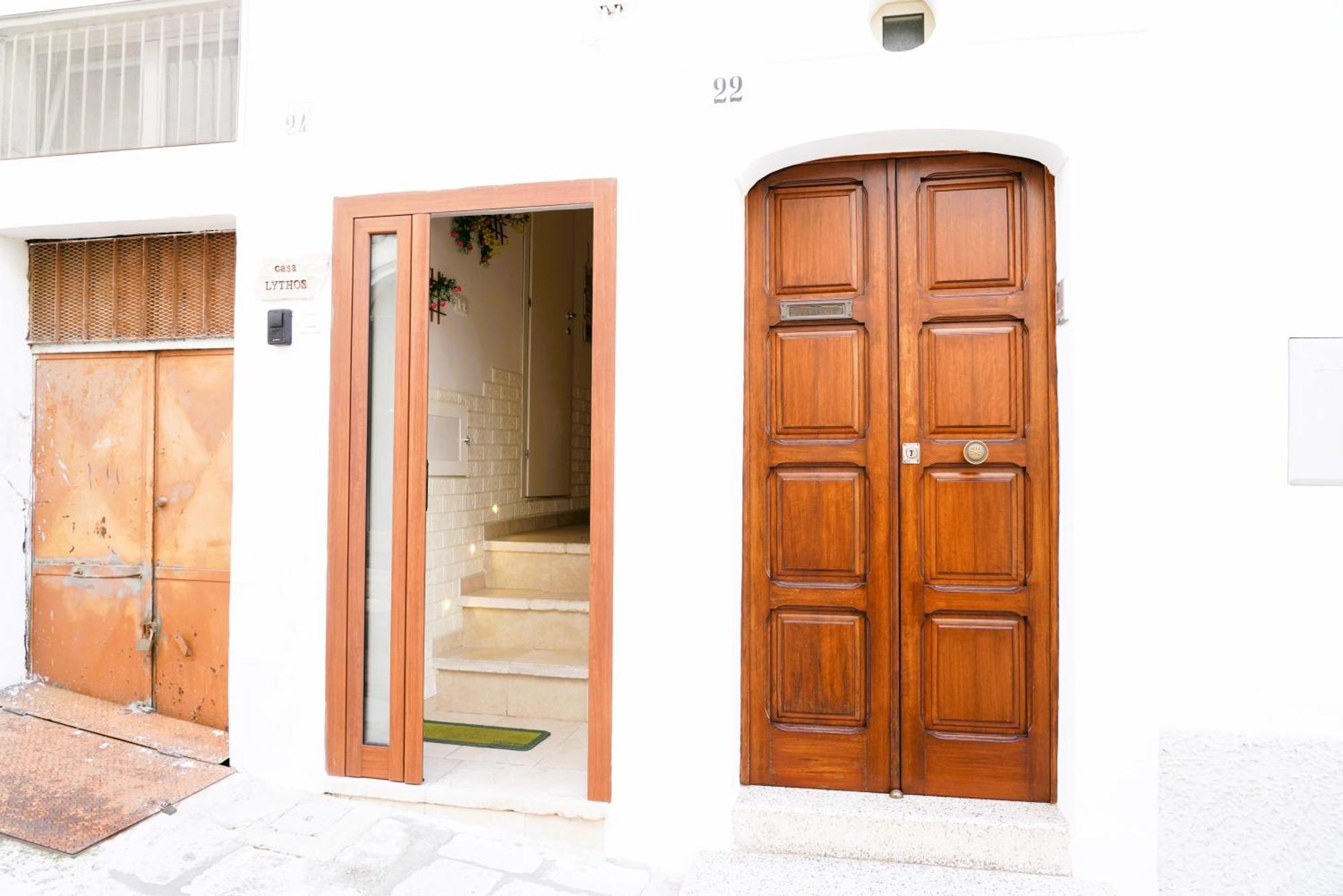 Casa Lythos - Confort Nel Cuore Di Ostuni Exterior foto
